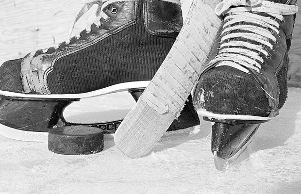 hockey-skates-stick-puck-620x4003